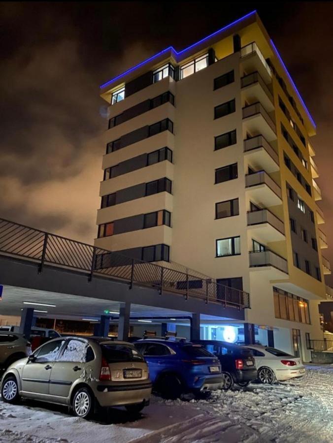 Mbv28 Apartments โปปรัด ภายนอก รูปภาพ